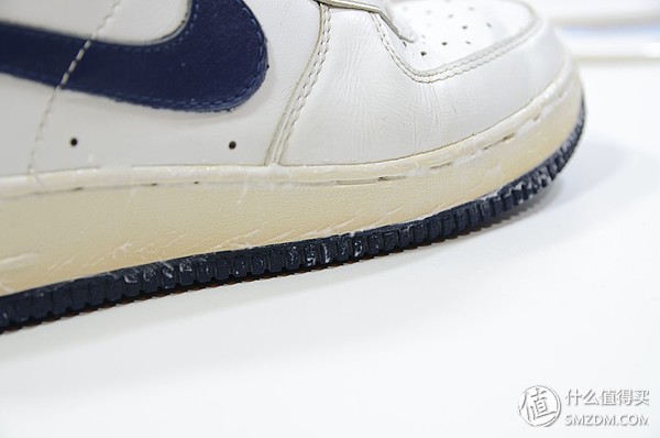 球鞋内侧氧化发黄怎么处理,怎么处理球鞋变黄的问题