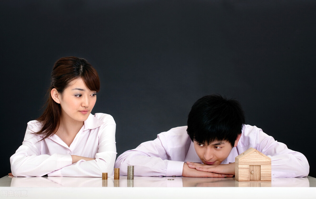 怎么处理老公不肯交工资卡,老公婚后不愿意交工资卡怎么办