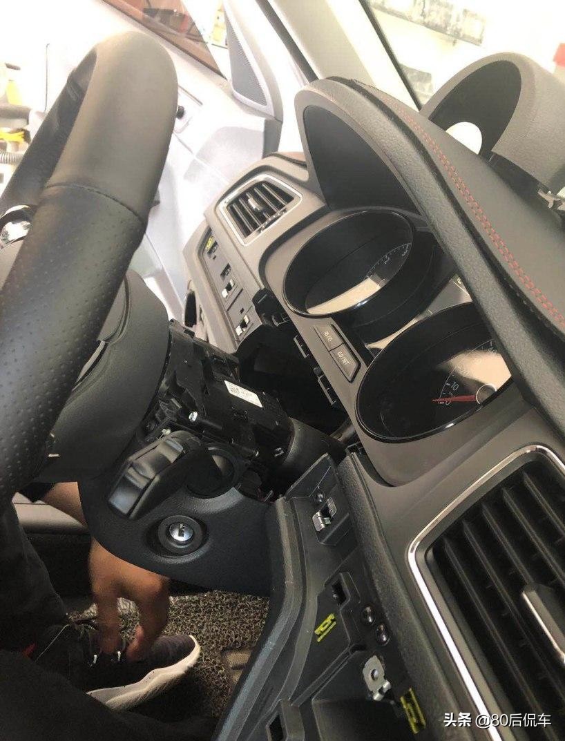 低配大众朗逸改装仪表台,朗逸启航改多功能方向盘多少钱