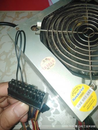 检测控制器输出电压,台式机电源怎么测量电压