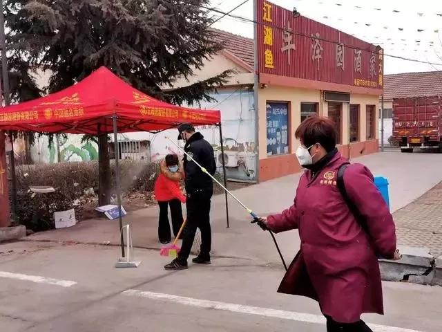 省妇联助力疫情防控,下沉红旗社区助力疫情防控