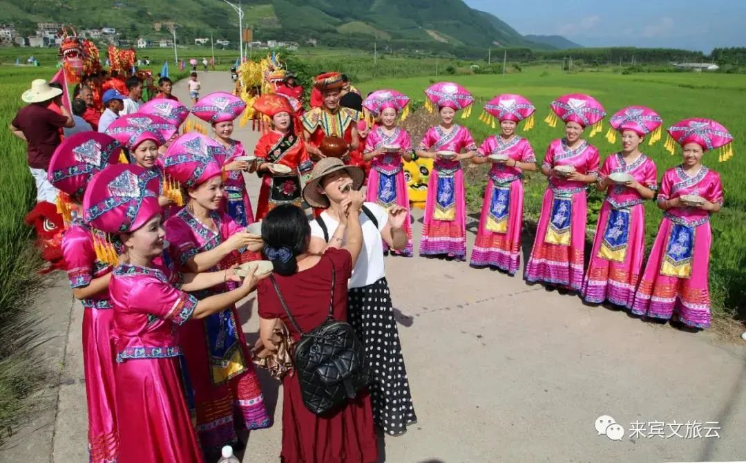 金秀瑶寨非遗集市,金秀瑶族特色文化展示