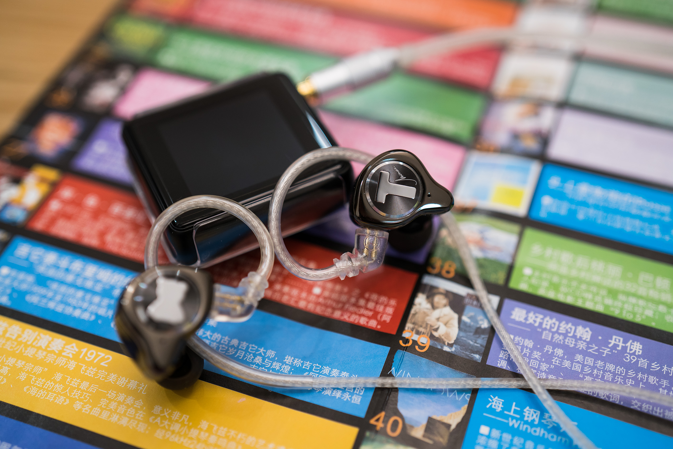 通透精致的平常心——TFZTXBEARMONICA动圈耳塞小评