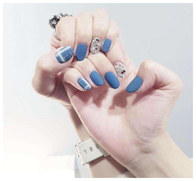 美甲店低价引流来的客人如何转化,开一家美甲店线上引流需要多少钱