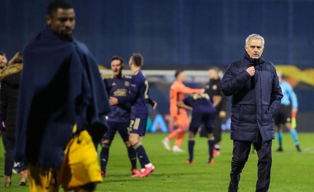 罗马赛后穆里尼奥训话,罗马4:1穆里尼奥