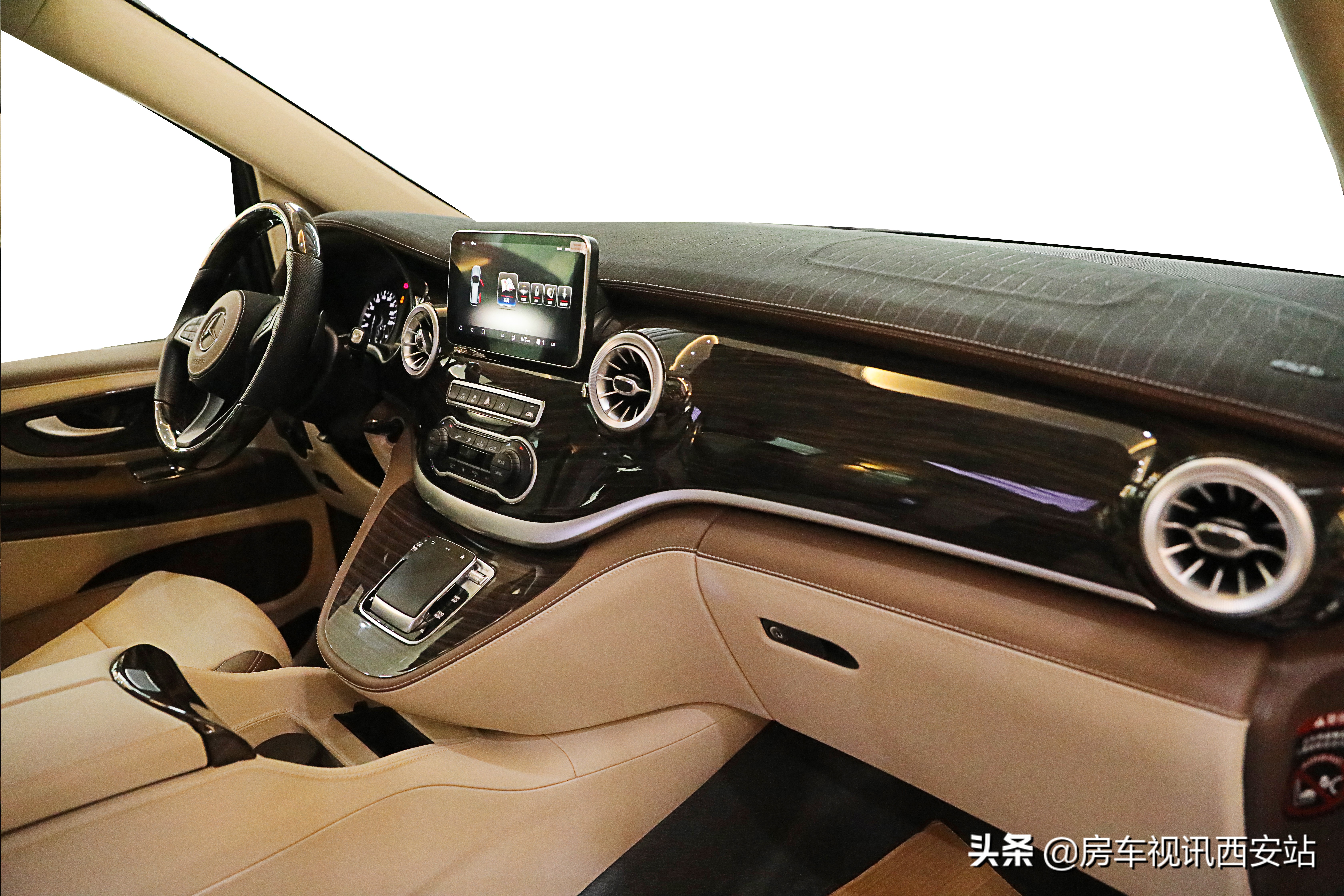 低调老板座驾,威霆最豪华的一款