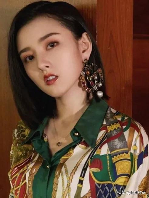 穿出奥斯卡复古名媛感，《小妇人》的设计美学超好用