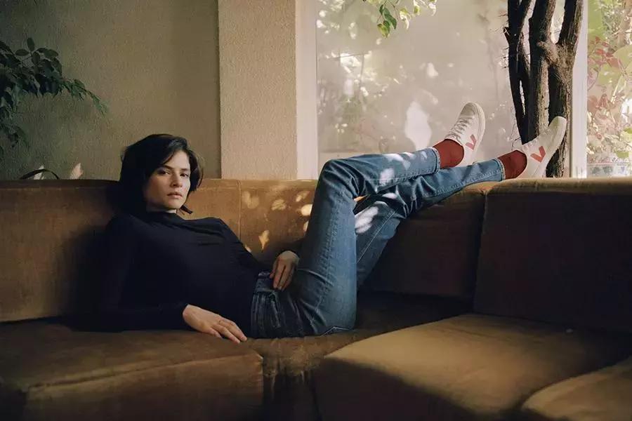 厚底小白鞋过时了吗,小白鞋永久不过时