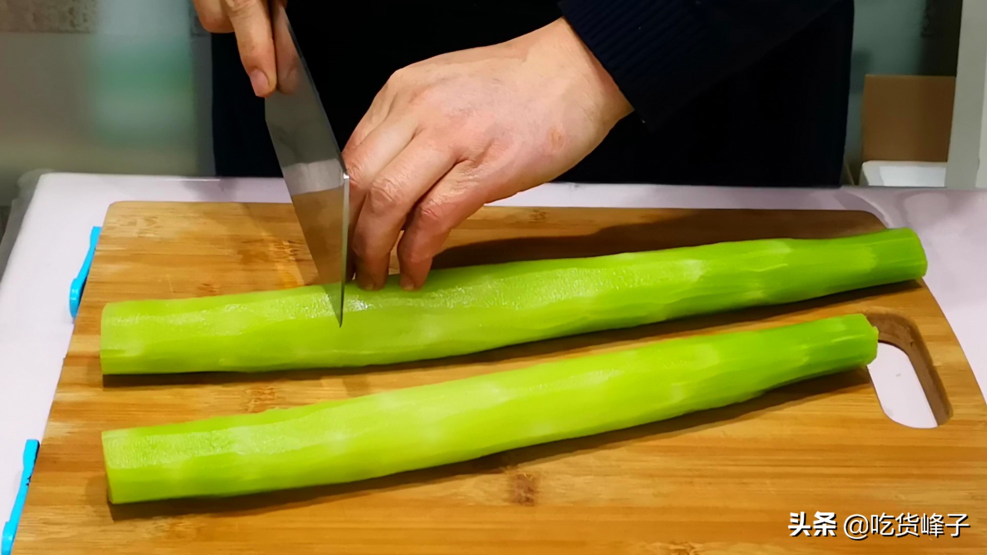 莴笋炒前需要焯水么,莴笋炒以前需要焯水吗