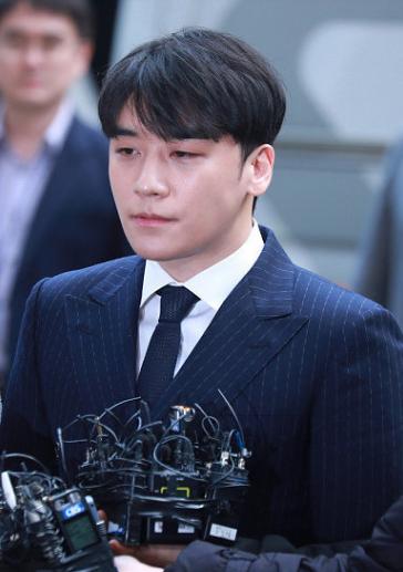 言承旭回应林志玲视频,言承旭韩国胜利事件