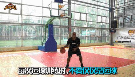 打篮球特别久还是很菜怎么办,打篮球怎么做到正确运球