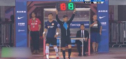 中国足球奇葩场面,奇葩足球比赛完整视频