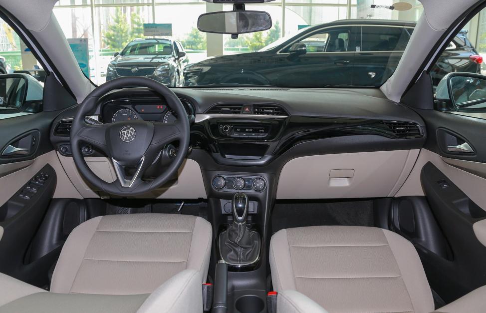 新别克凯越腰斩，8.39万降至4.89万，还能重回巅峰么？