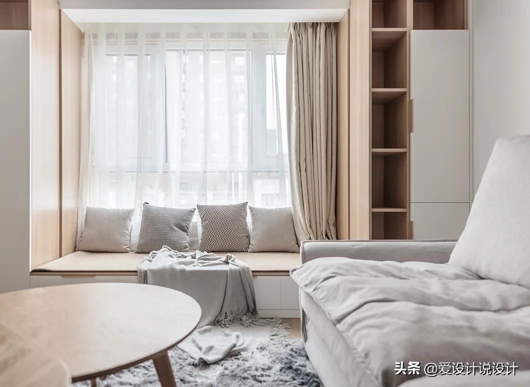 原木是让人清新脱俗的风格,现代简约和原木风混搭