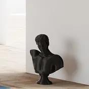 他，或许是小编心中最期待的设计师形象