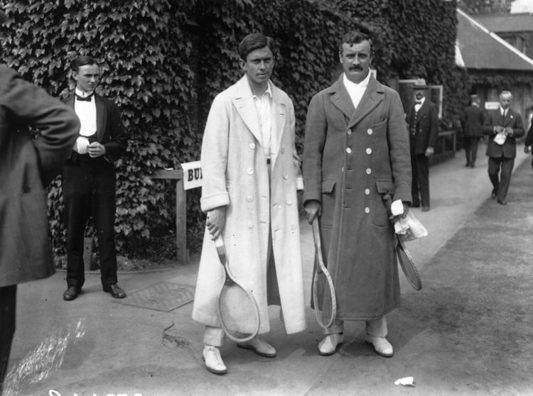 百搭狂魔小白鞋？只怪战疫期间我爱太晚！