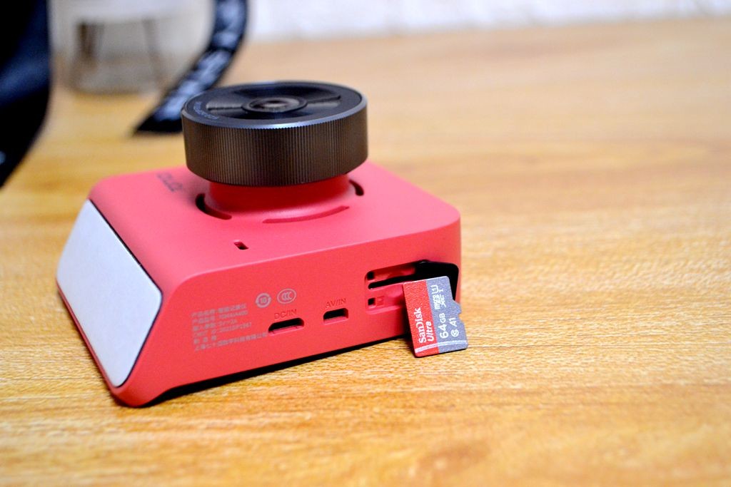 一百多行车记录仪高性价比,行车记录仪900多块钱有必要吗