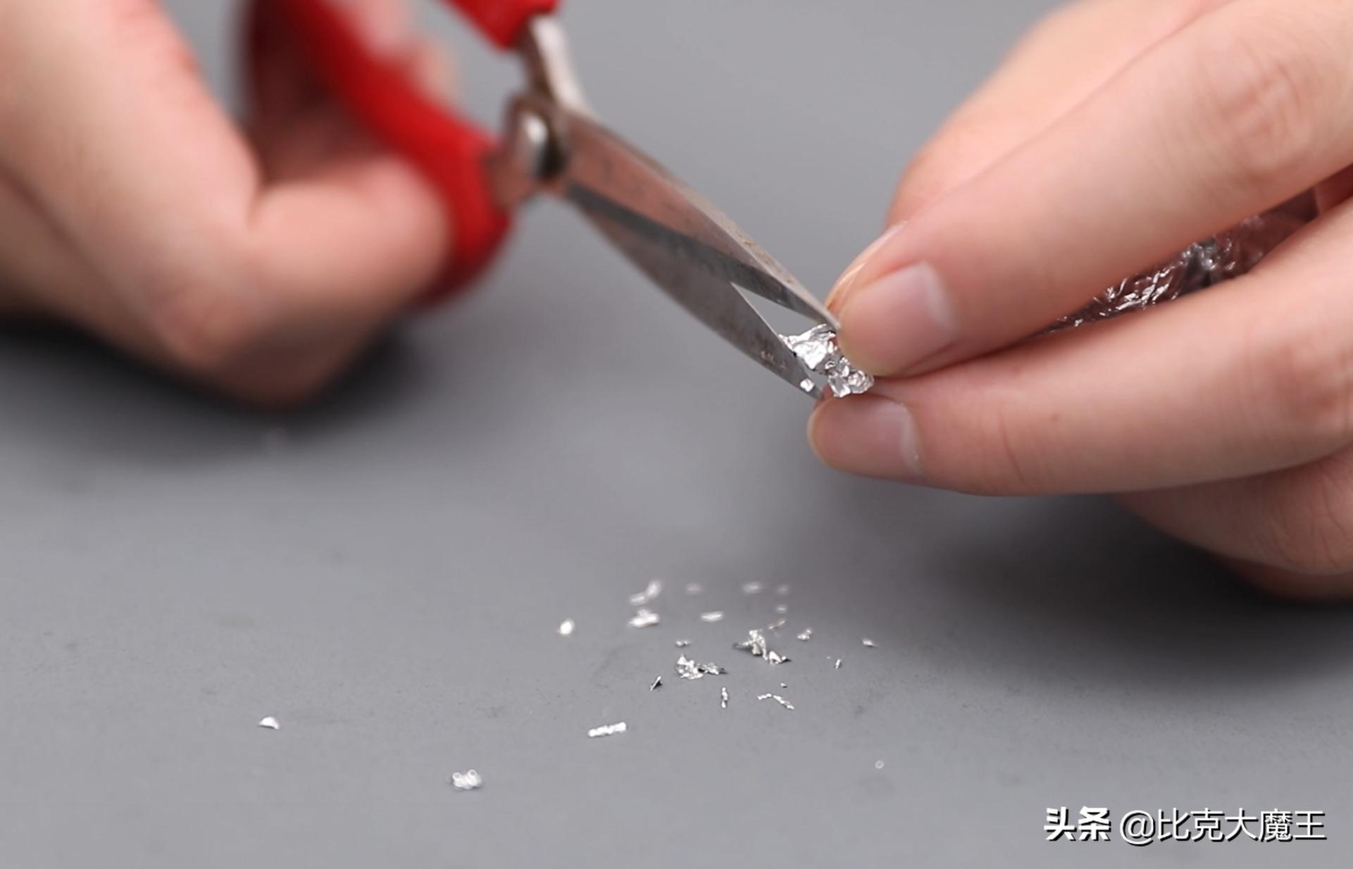 没有刮胡刀和刀片怎么刮胡子,刮胡刀刮胡子疼是因为刀片钝了吗