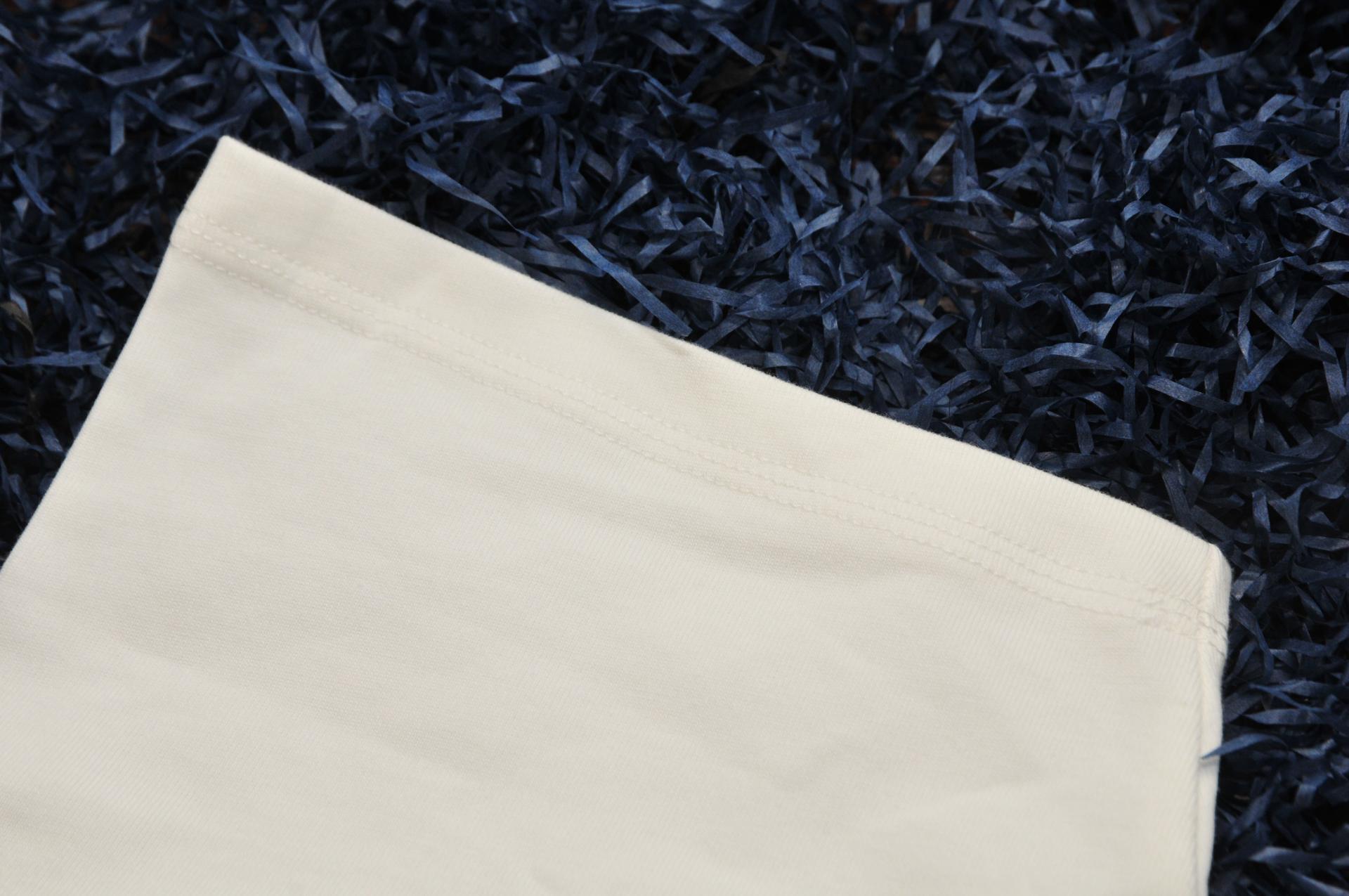 怎么选择经典百搭版型好的t恤,t恤的选择与搭配