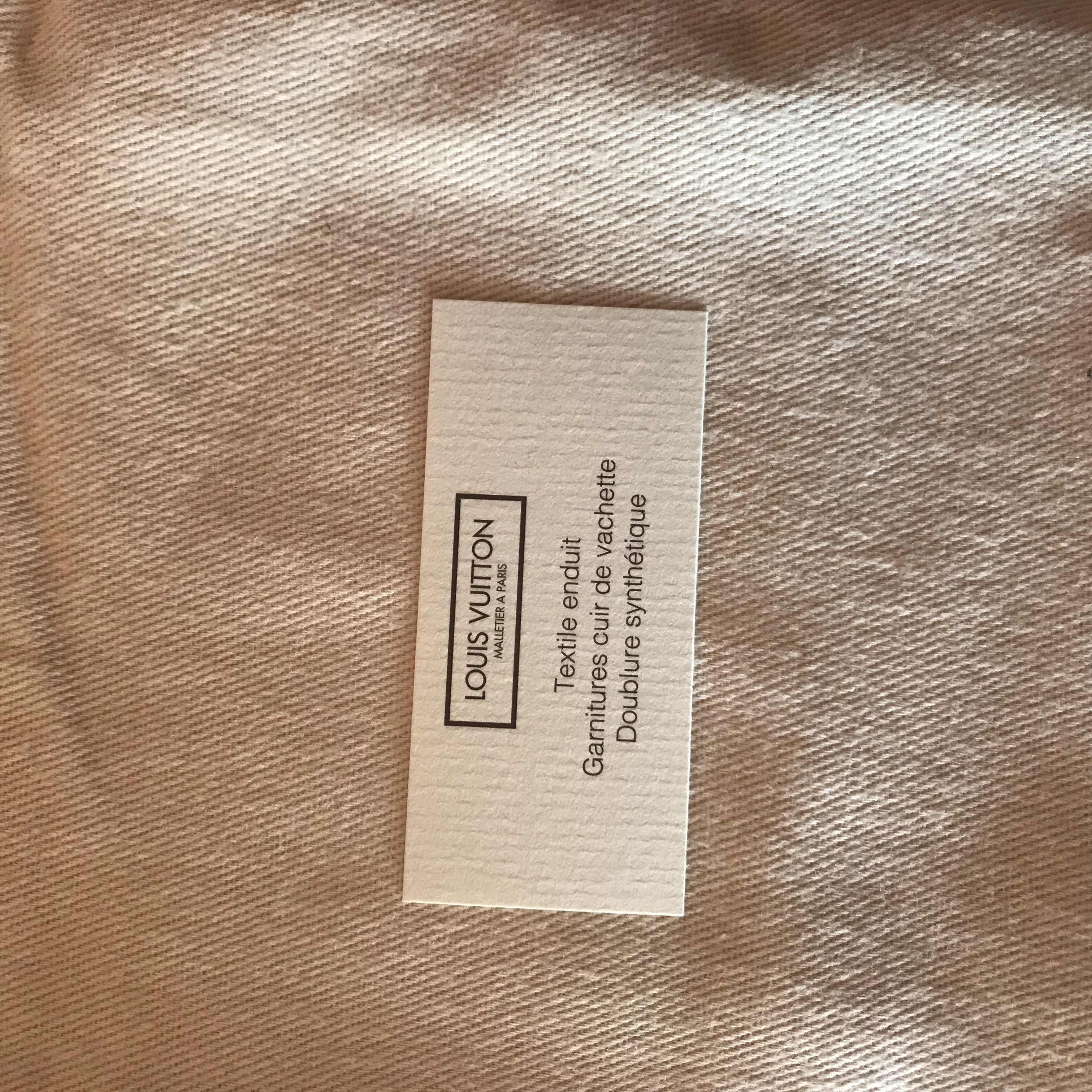 lv官网旗舰店三合一包,代购真相