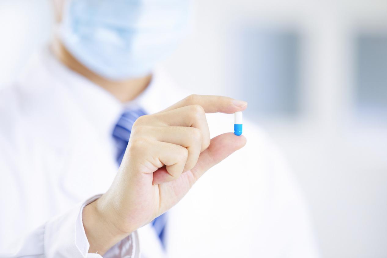 b27阴性的强直性脊柱炎有什么症状,强直性脊柱炎的症状是什么引起的