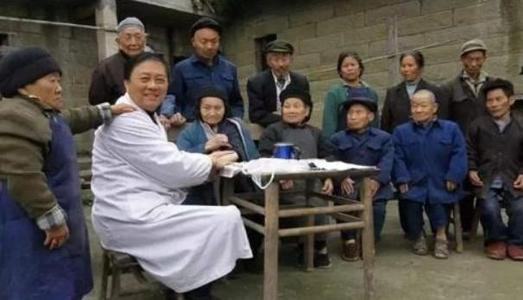 全国第一大矮人,我国唯一的矮人村