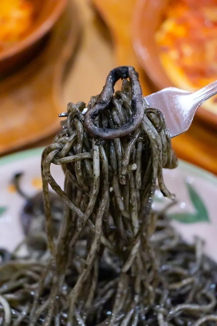 吃过萨莉亚的人，一半都给了“差评”