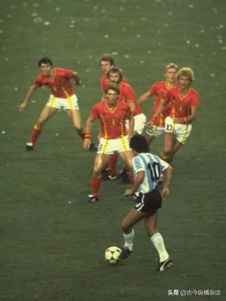 成于足球，毁于自我放纵，一代球王离开人世，给世人敲响了警钟