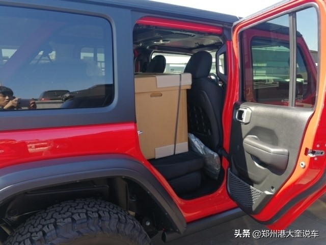 jeep牧马人19款四门电动软敞篷,jeep牧马人2024款四门版多少钱