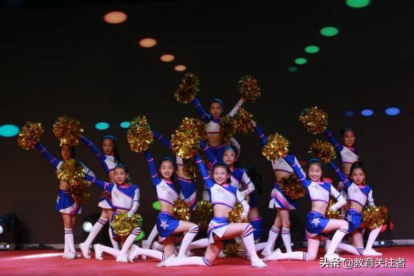 郑州经开区实验小学足球比赛,郑州市经开区实验小学的足球