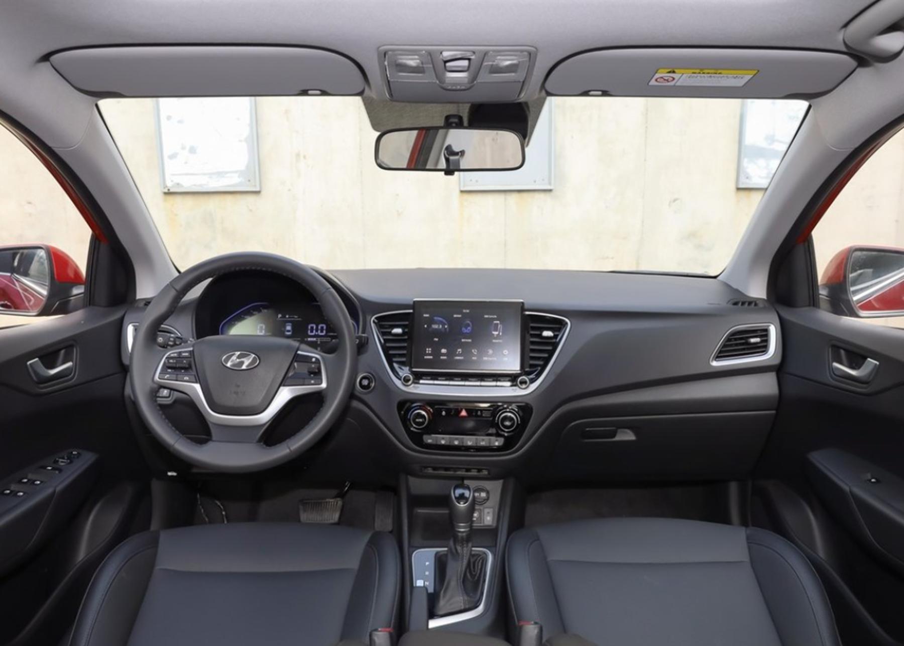 悦纳车主1300公里真实用车体验,花5万提台当年上路150万的车