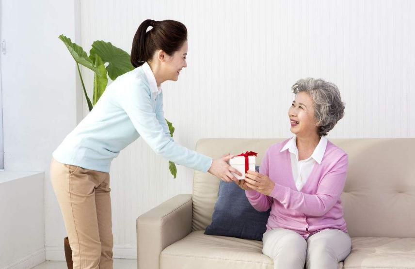 中秋通过送礼提高人脉,教你几招怎样认识高端人脉