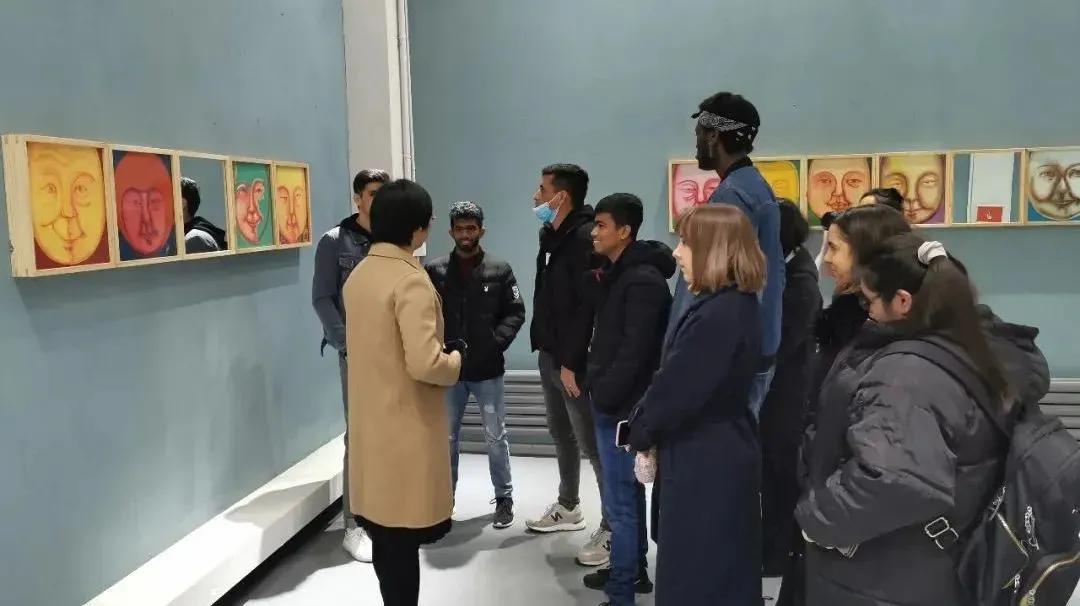 鍥涘窛鏂囧寲鑹烘湳瀛﹂櫌鍥介檯瀛﹂櫌,鐜颁唬鍥介檯鑹烘湳瀛﹂櫌