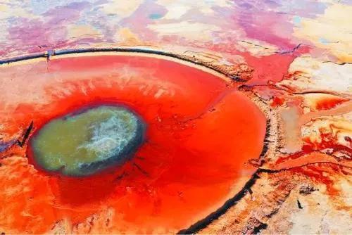 艾肯泉为什么叫恶魔之眼,茫崖艾肯泉恶魔之眼