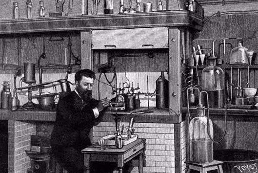 钻石是什么东西造出来了,钻石是谁发明出来的