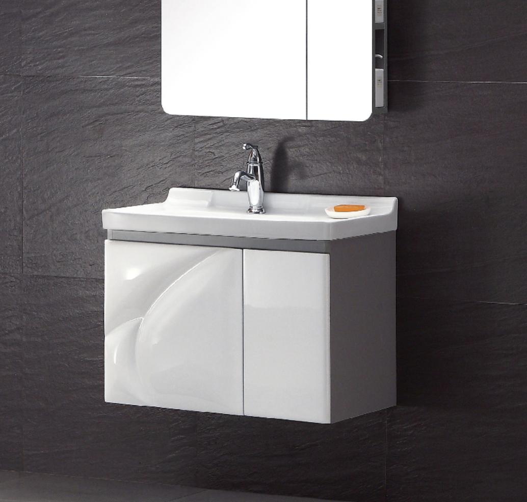 扔掉浴室柜,浴室柜非常难看想扔了