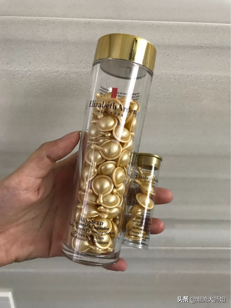 雅顿的金胶真的好用吗,雅顿金胶和粉胶哪个更好用