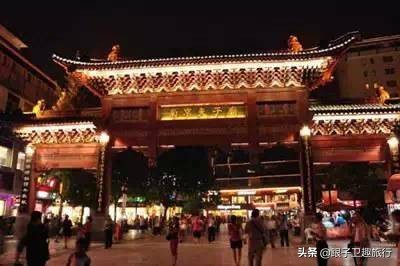 中国十大经典小吃街排名榜,当下国内最热门的小吃街