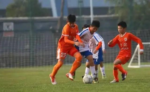 追问国足1:5惨败足球之夜,国足最新消息中国足球队