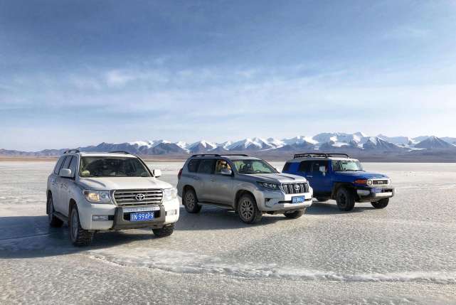 盘点几台硬派越野车，最便宜的9万就能买到，比普拉多更强