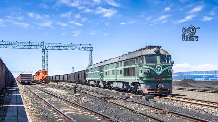 铁影|大漠铁魂——嘉策铁路运转记