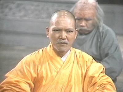 宝刀屠龙号令天下倚天不出,谁与争锋宝刀屠龙号令天下原句