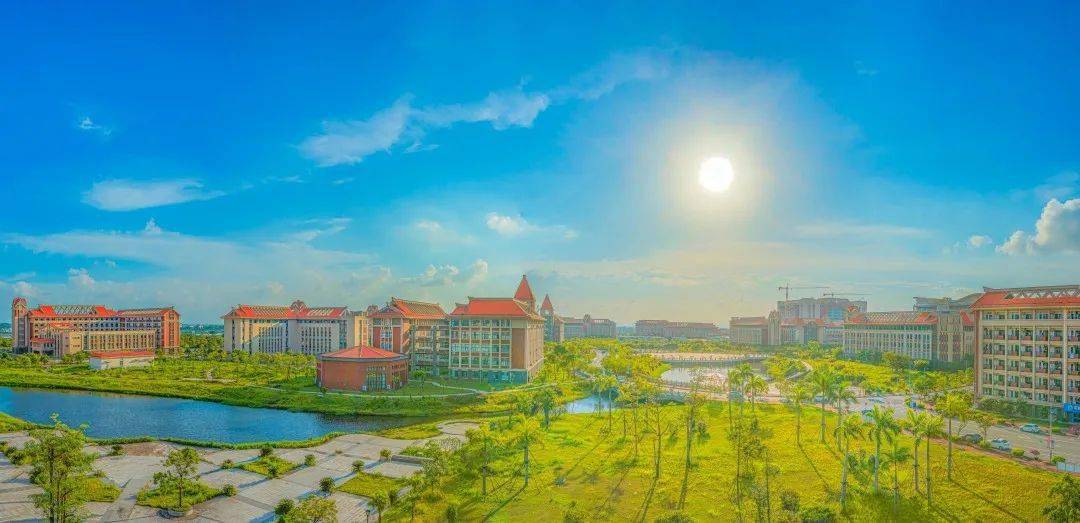 广西财经学院：资历比我浅的都升格大学了，为何我还只是个学院