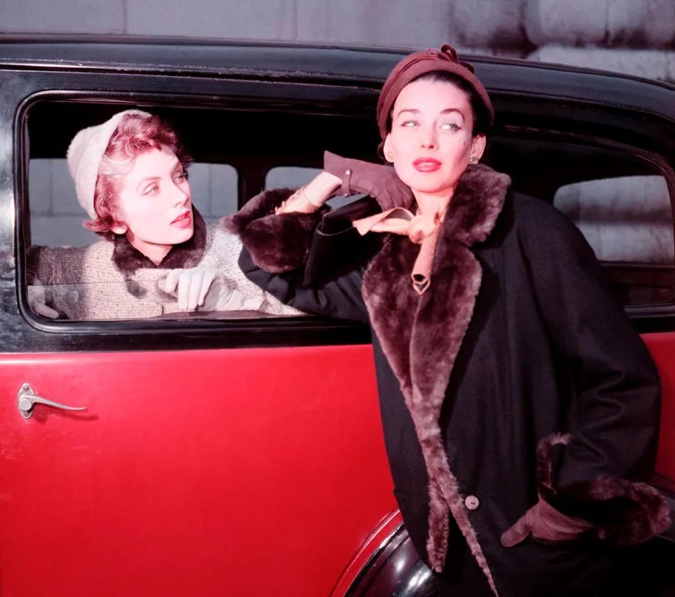 会修飞机的绝代超模，自己开公司，为何最终在小餐馆度过余生？