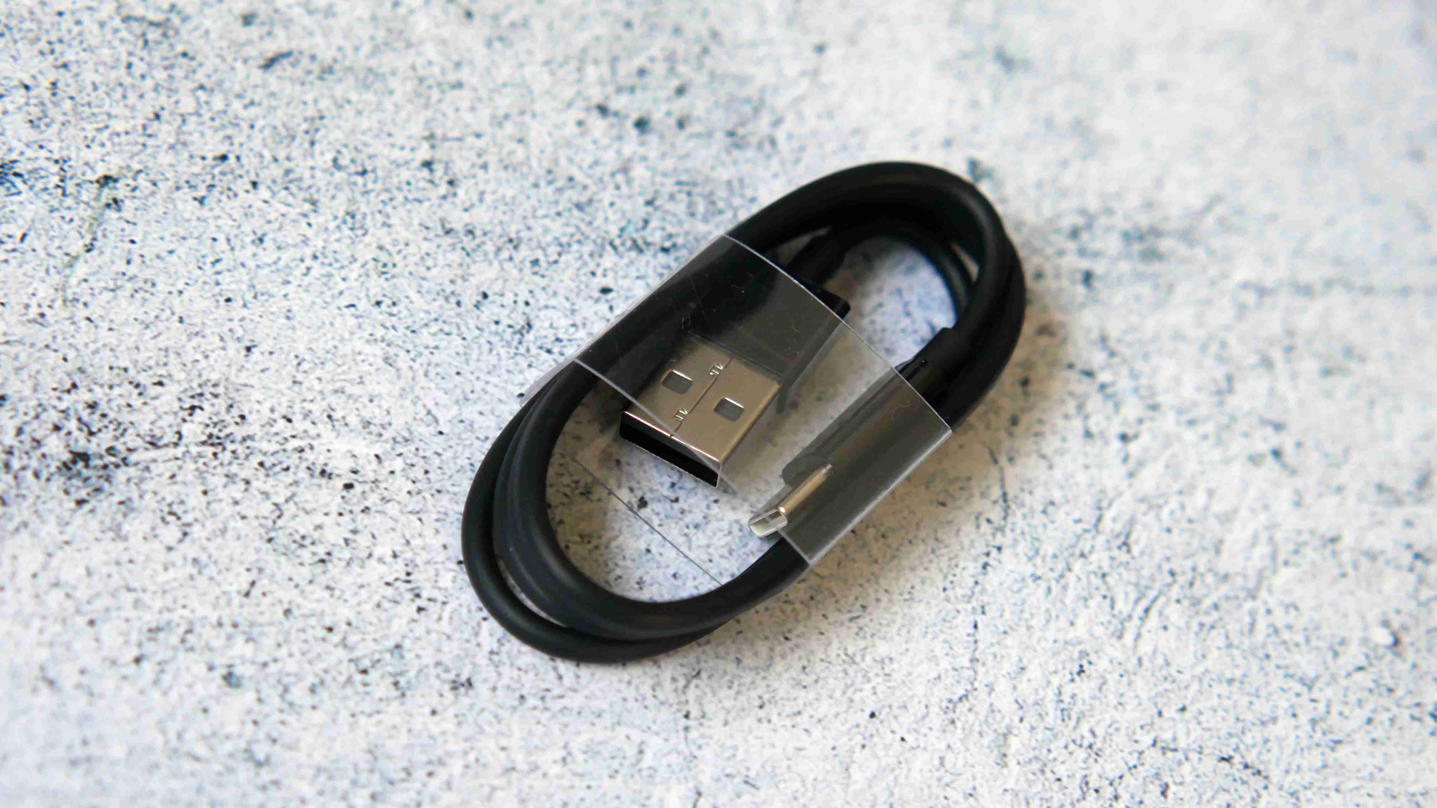 国产剃须刀终于有个能打的了，博朗松下措手不及