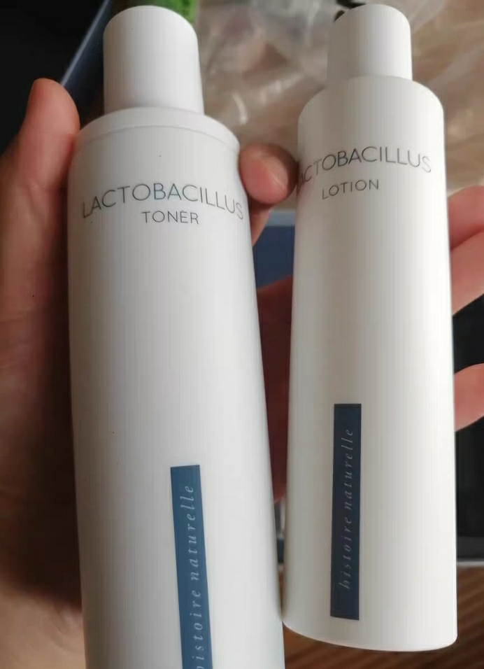 买贵不如选对,AHC神仙水,调节水油均衡不粘腻