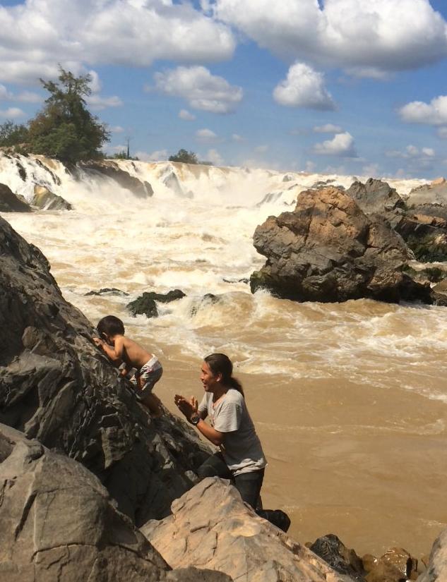 他叫辛巴，不是狮子王，8岁穿越12国：最好的教育，永远在路上