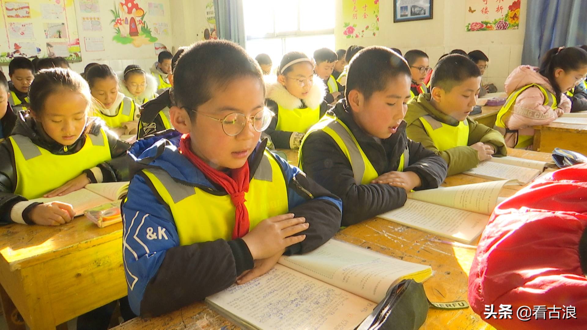 古浪县城关三小打造优质国防教育积极培养学生爱国意识