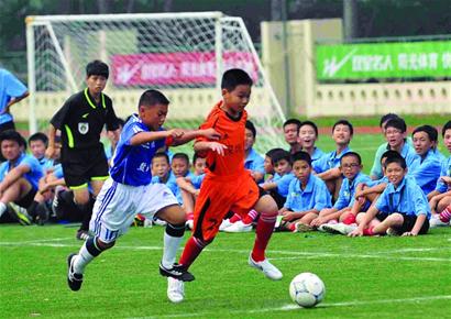 日本年龄最大足球运动员,日本年纪最大的足球运动员