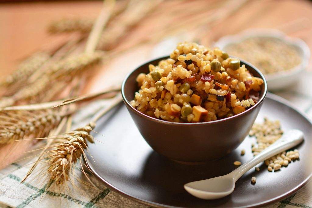 小麦除了做面粉还有哪些用途,用小麦可以做什么吃的